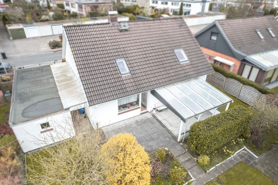 Geestland-Langen // Großzügiges Einfamilienhaus mit Garage in begehrter Lage in Langen