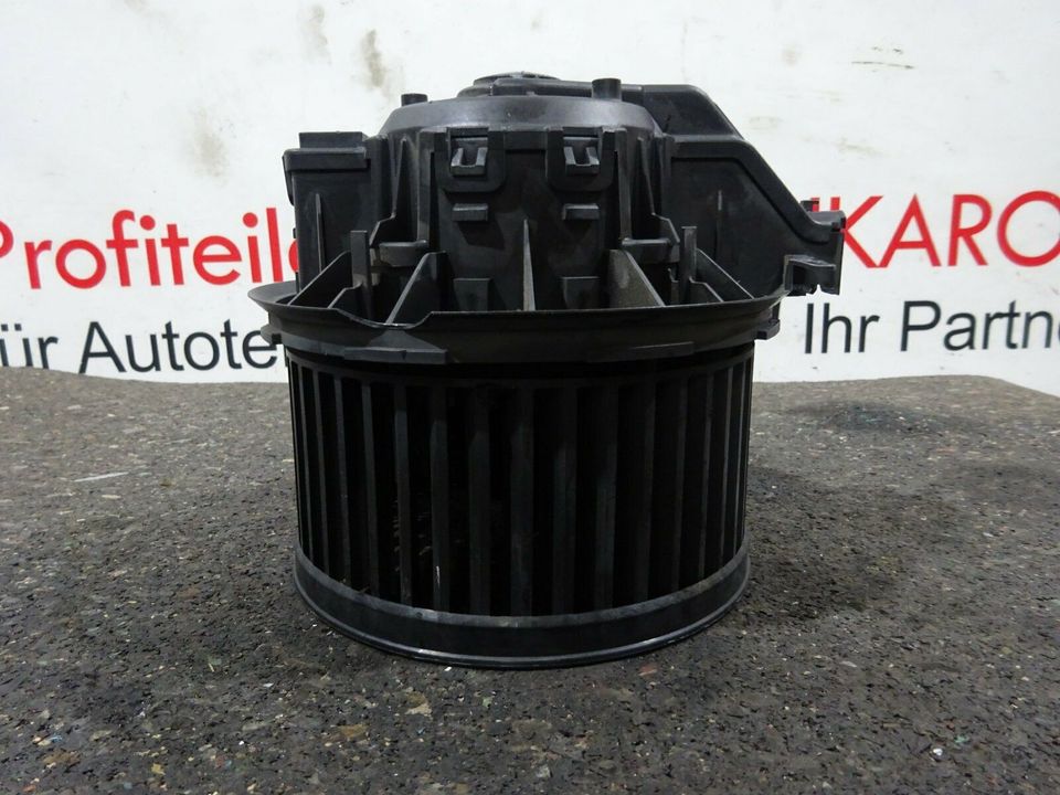 Ford Fiesta VII MK7 Heizungslüfter Lüfter Gebläsemotor 0130115551