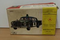 Mercedes 230S Polizei Battery Operated Bandai Blech Spielzeug OLD Hessen - Weilmünster Vorschau