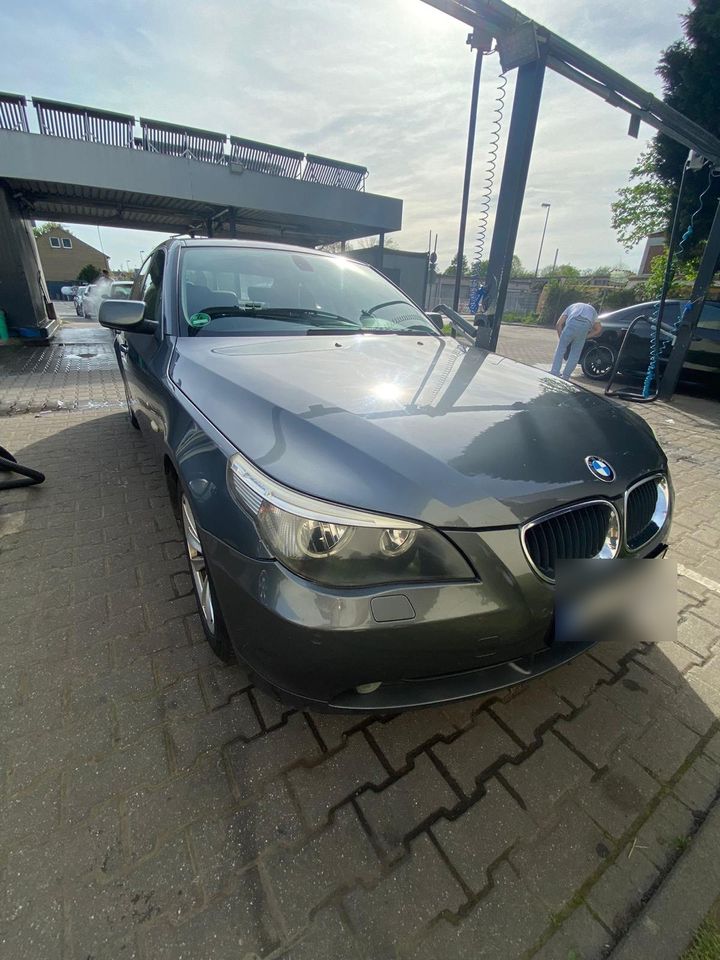 BMW 520d Limousine in Duisburg