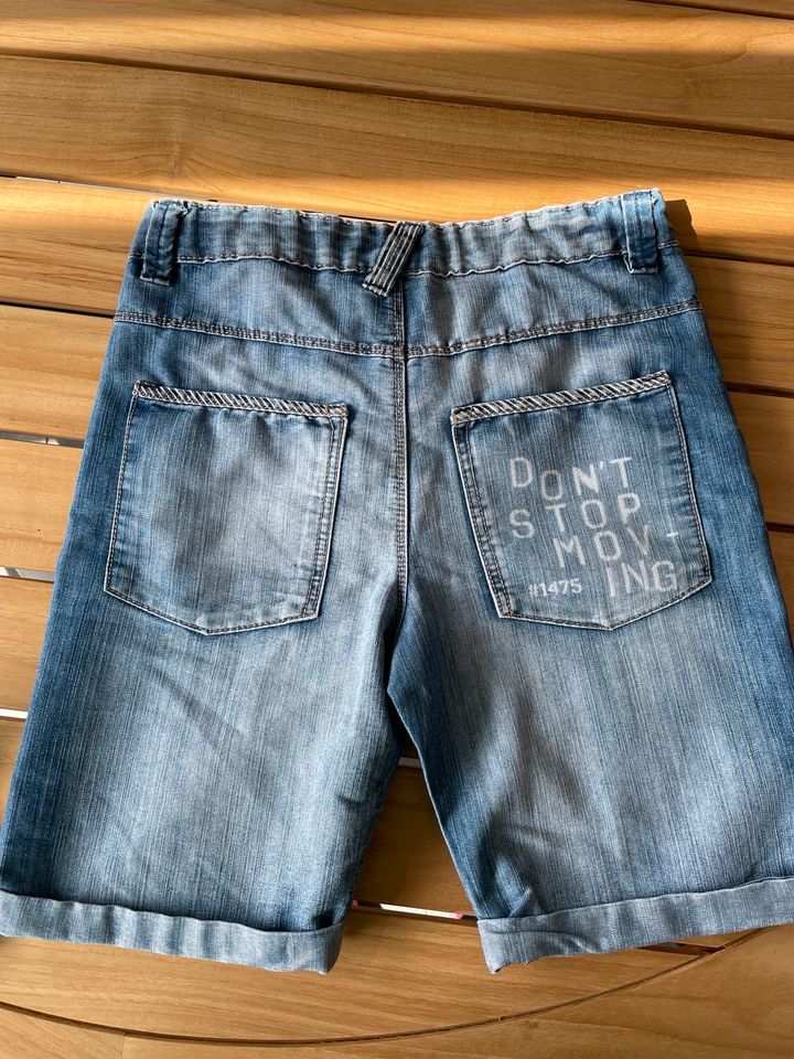 Kurze Hose Gr. 146 Jungen in Ahrensbök