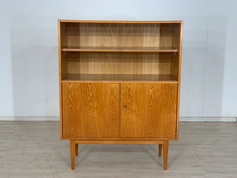 MID CENTURY HELLERAU HIGHBOARD SCHRANK VITRINE VINTAGE in Berlin