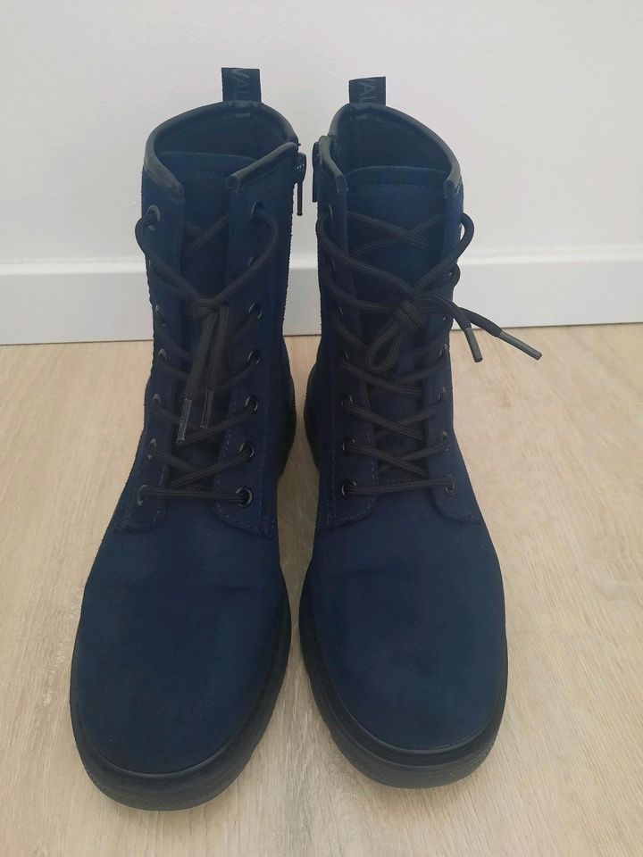 Damen Schnürboots Halbstiefel Catwalk Blau Gr. 39 wie Neu! in Rastow