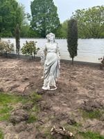 Statue Figur Steinbeton weiß alt griechisch Nordrhein-Westfalen - Bocholt Vorschau