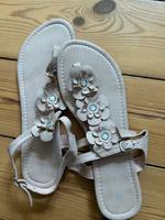 Sandalen rosa Blumen Gr.40 Sandaletten Zehentrenner Schwerin - Weststadt Vorschau