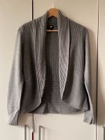 Pullover in grau von H&M Strickjacke Friedrichshain-Kreuzberg - Friedrichshain Vorschau