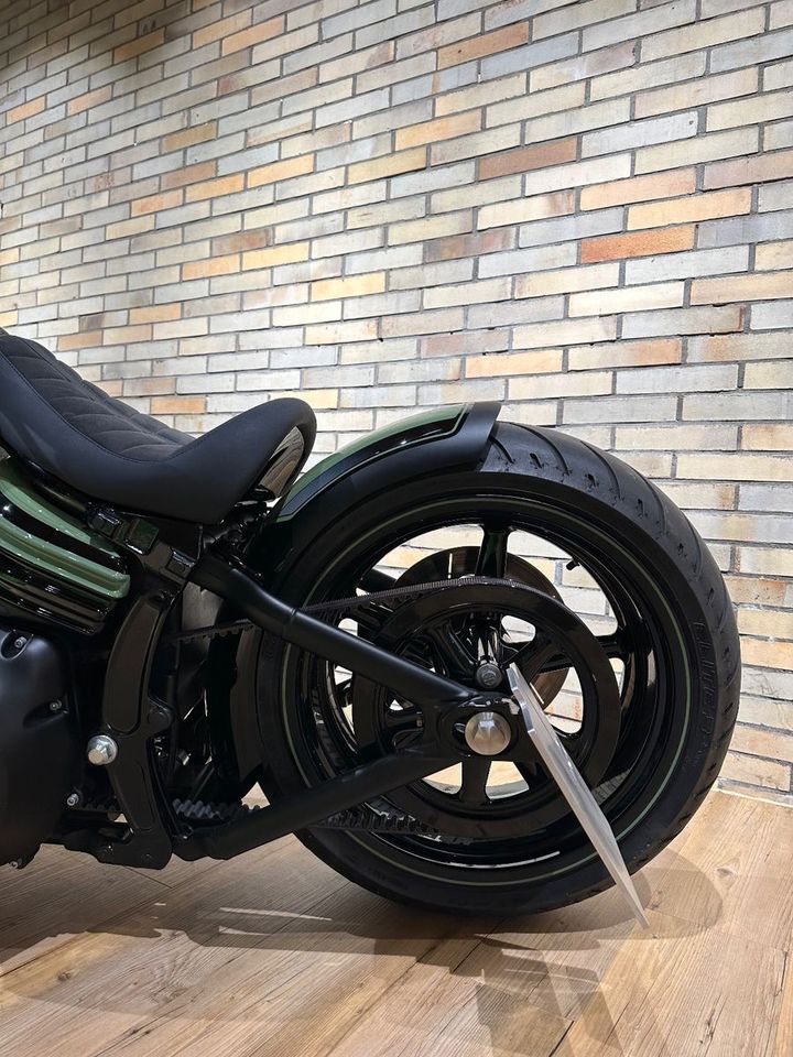 Harley-Davidson Softail Rocker C  FXCWC in Bad Camberg