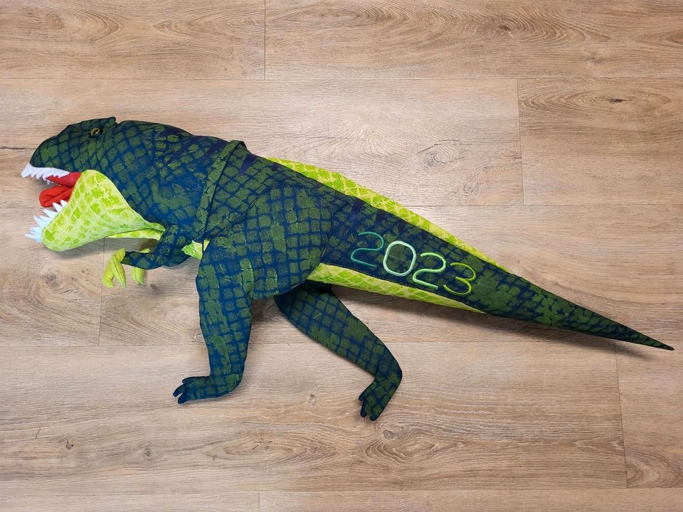 3D Schultüte Zuckertüte Dino Scharfzahn von Kits4Kids T-Rex Stoff in Herborn
