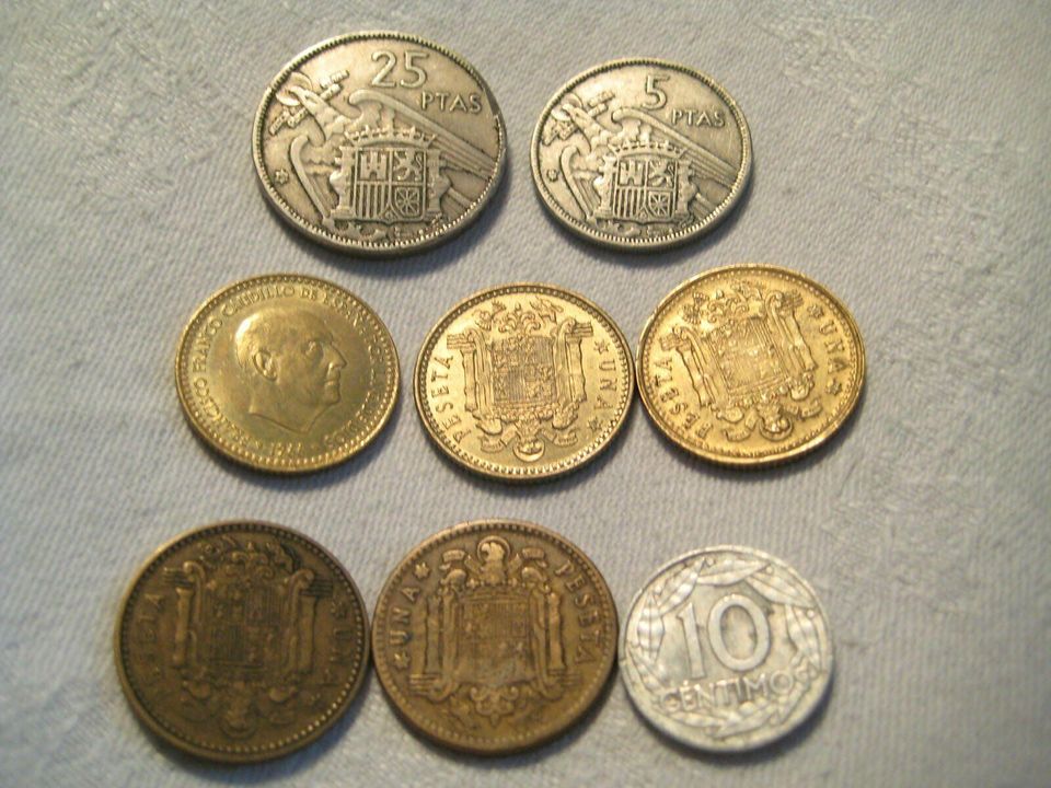 Sammlung 137 Stück diverse Münzen Europa alt, alle zirkuliert in Steinmauern