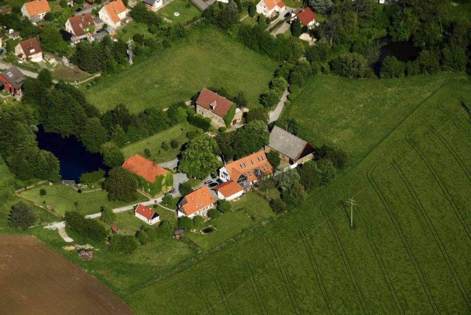 Traumhaus mit Scheune, Gästehaus & ca. 20.000 qm Land zentral in Dörentrup