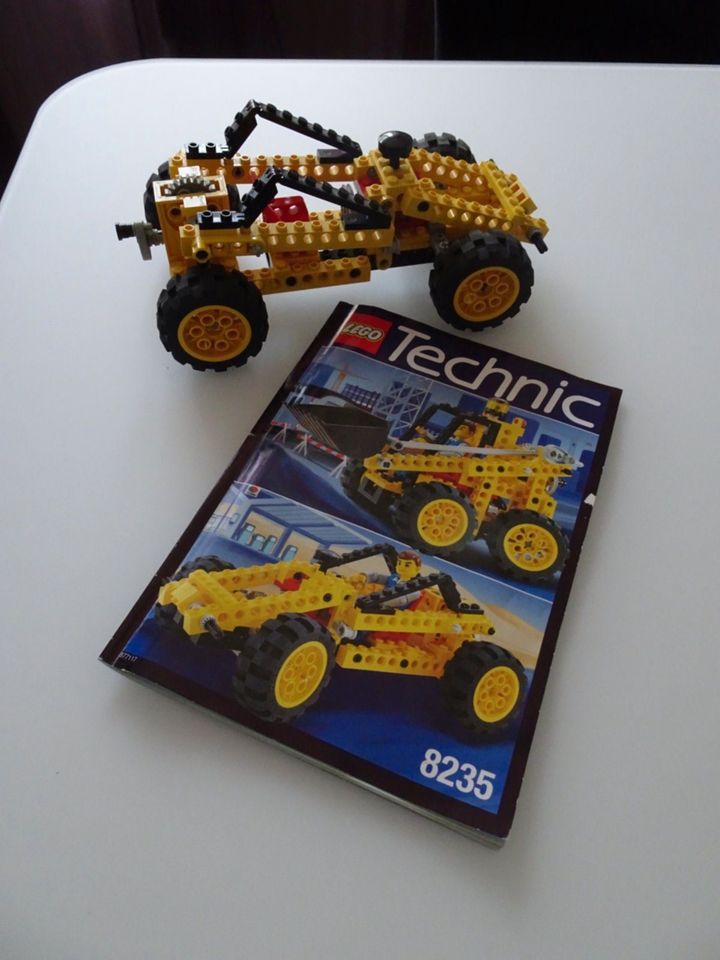 Lego Technic 8235 + Verpackung + Beipackzettel in Langenzenn