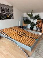 Modernes Bett , 140  x 200 cm , grau, Lattenrost mit Kippfunktion Saarland - Kleinblittersdorf Vorschau