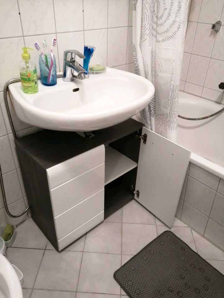 Badezimmer Schränke in Oldenburg