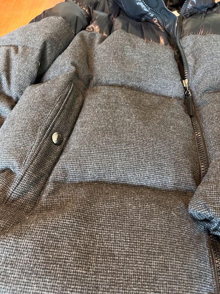 BOGNER Daunen Parka Winterjacke Wintermantel Gr. 56 in Berlin