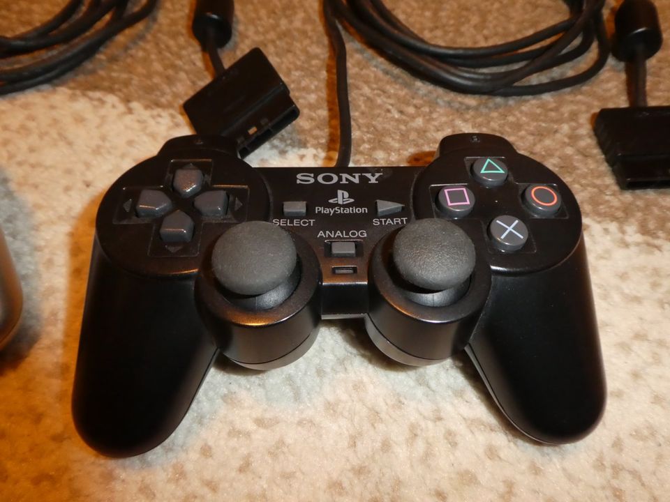 PlayStation 2 Dualschock Controller in Tostedt