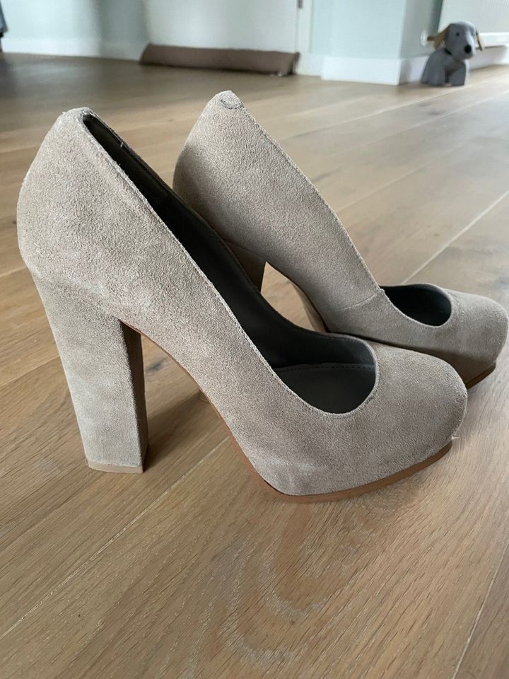 +++ Pumps von Steve Madden, Größe 38, beige in Dortmund