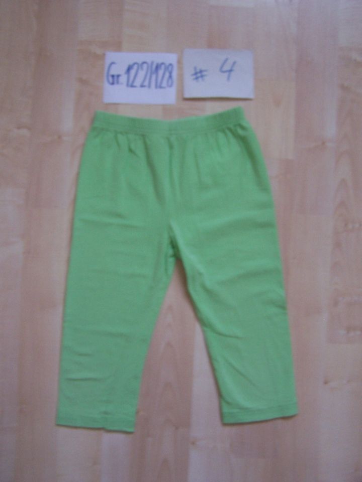 Mädchen, Jeansrock, kurze Hose, Shorts, Jeans-Bermuda, Gr. 122 in Wettin-Löbejün