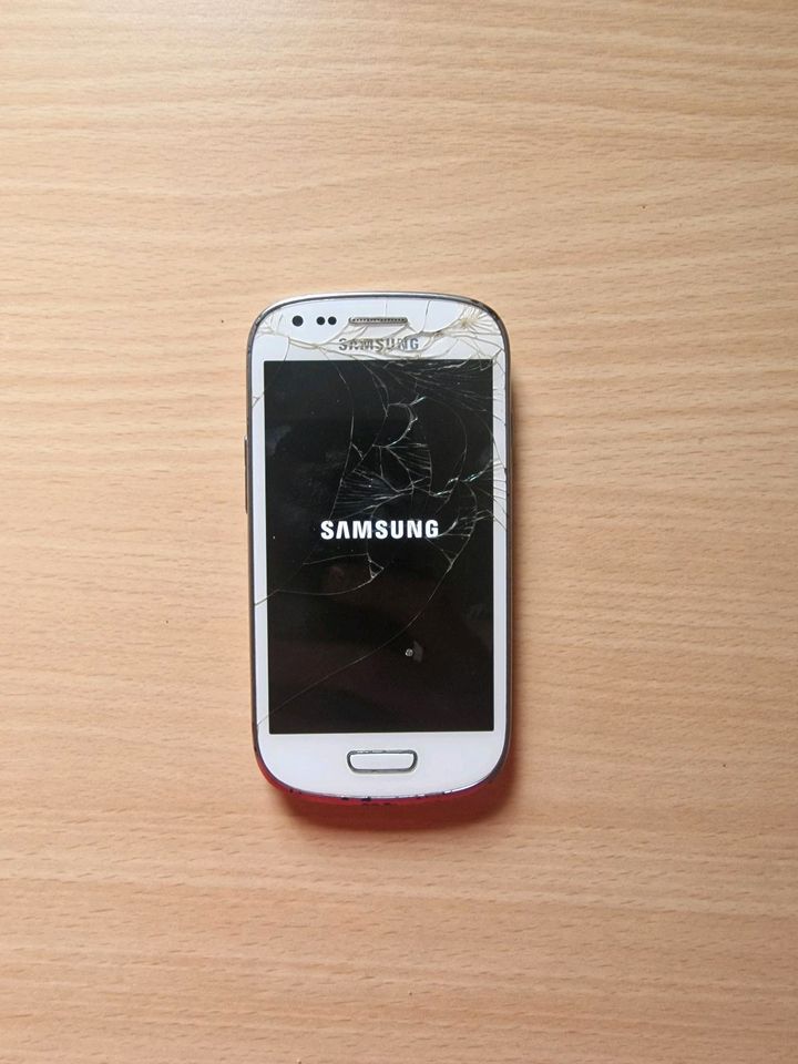 Samsung Galaxy S3 Mini GT-I8200 in Ralbitz-Rosenthal