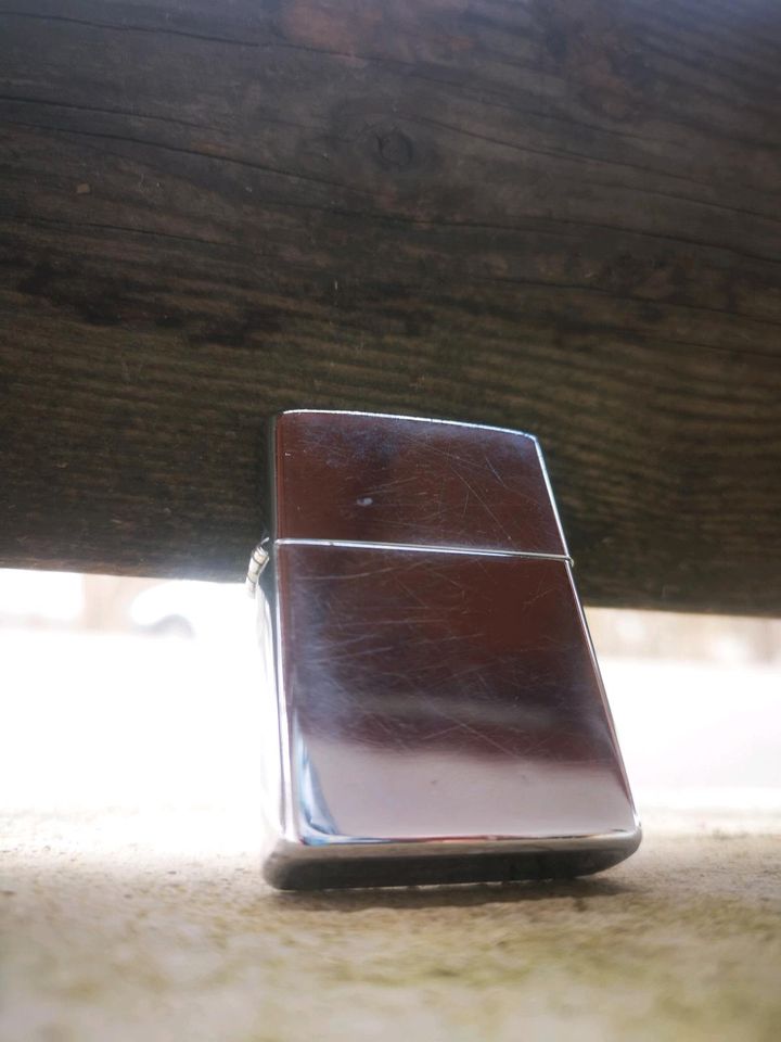 Original Zippo Feuerzeug "Chrom Poliert" in Anzing