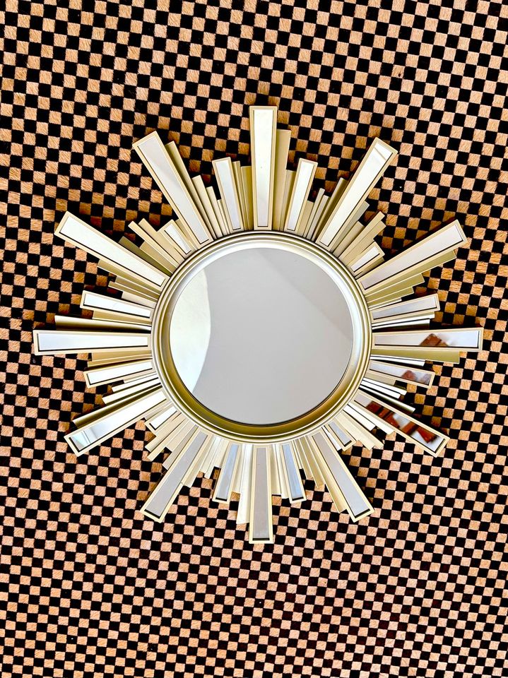 Midcentury Spiegel Sunburst Gold Hollywood Regency rund Vintage in Berlin