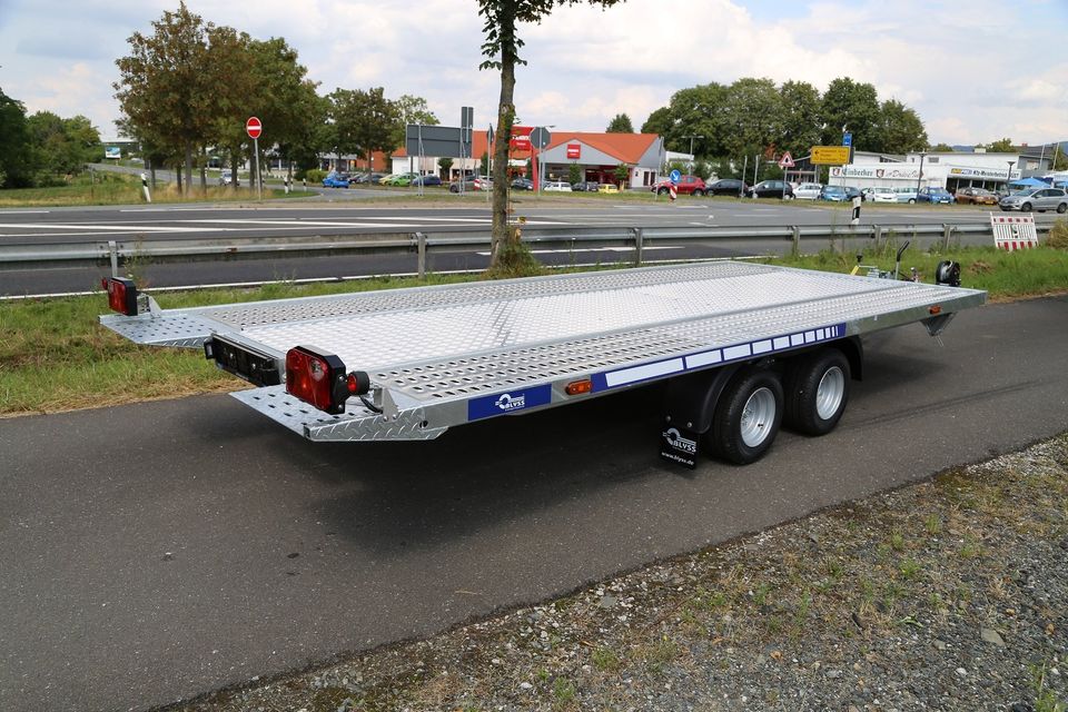 NEU Fahrzeugtransporter Blyss Anhänger 450x200cm 2700kg zGG in Seesen