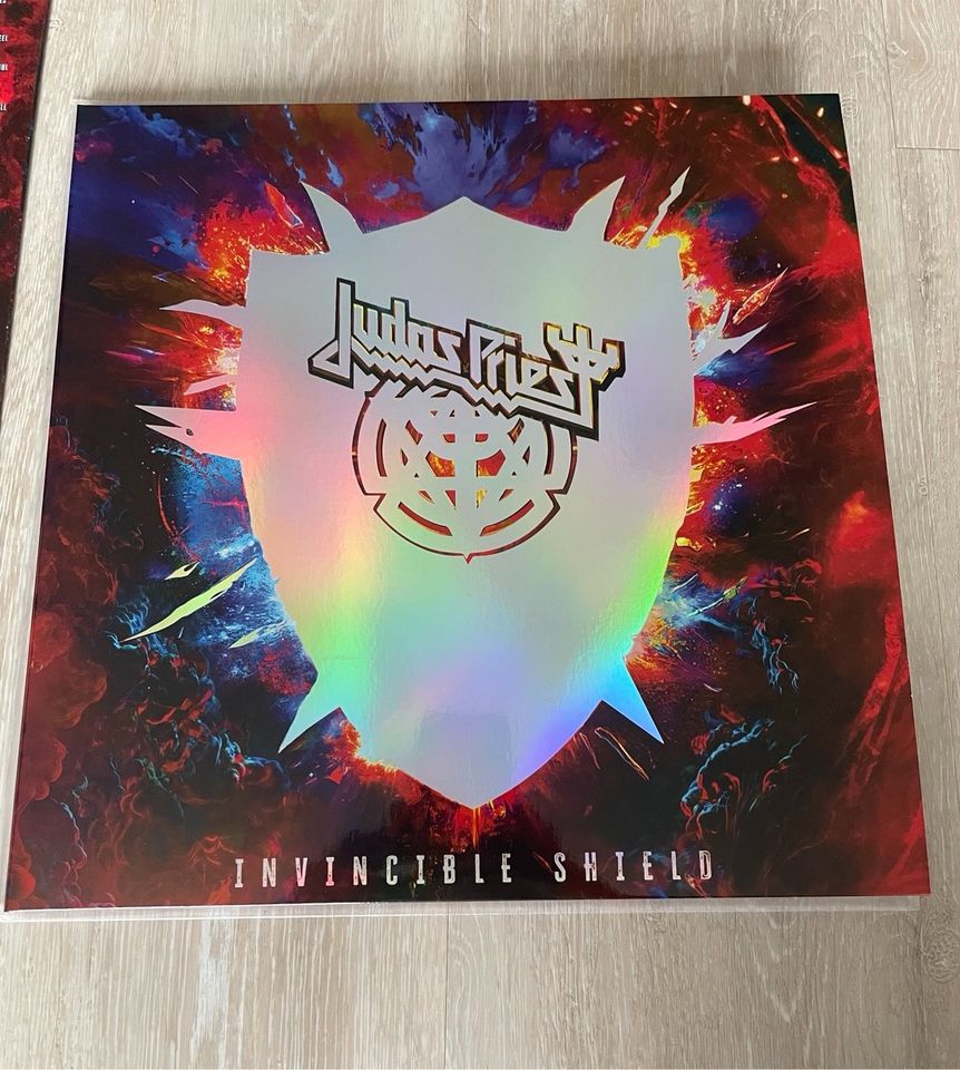 Judas Priest Invincible Shield Holo Holographic Limited Vinyl Lp in Duisburg