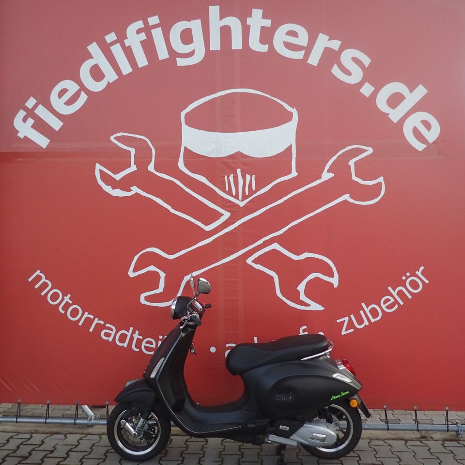 Vespa Primavera 125 Ez.2021 (leichter Schaden) in Mantel