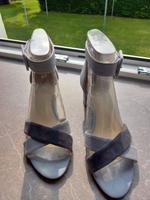 Sandalen Sandaletten High Heels Caprice Leder Gr. 40 graublau NEU Essen - Altenessen Vorschau