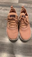 Damen sneaker Sportschuhe Adidas Größe 40 Apricot Hessen - Hainburg Vorschau