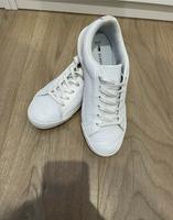 Lacoste Ortholite Sneaker weiß Nordrhein-Westfalen - Herford Vorschau