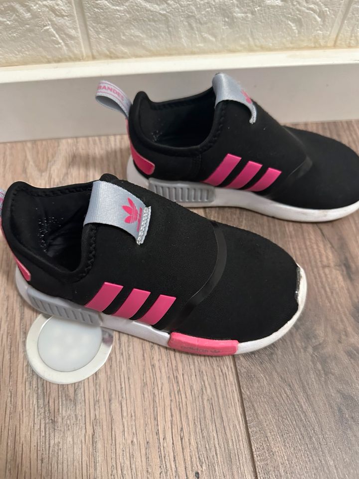 Kinder Adidas Schuhe in Nürnberg (Mittelfr)