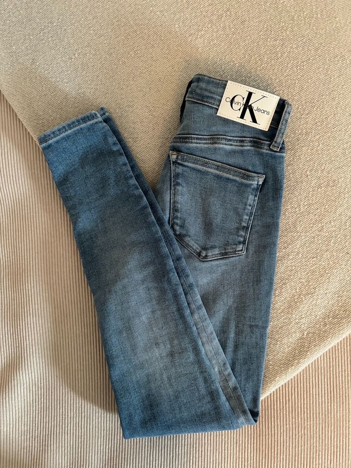 Calvin Klein Jeans in Dörentrup