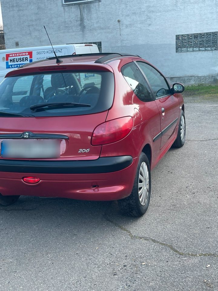 Peugeot 206 1.6 Automatik in Koblenz