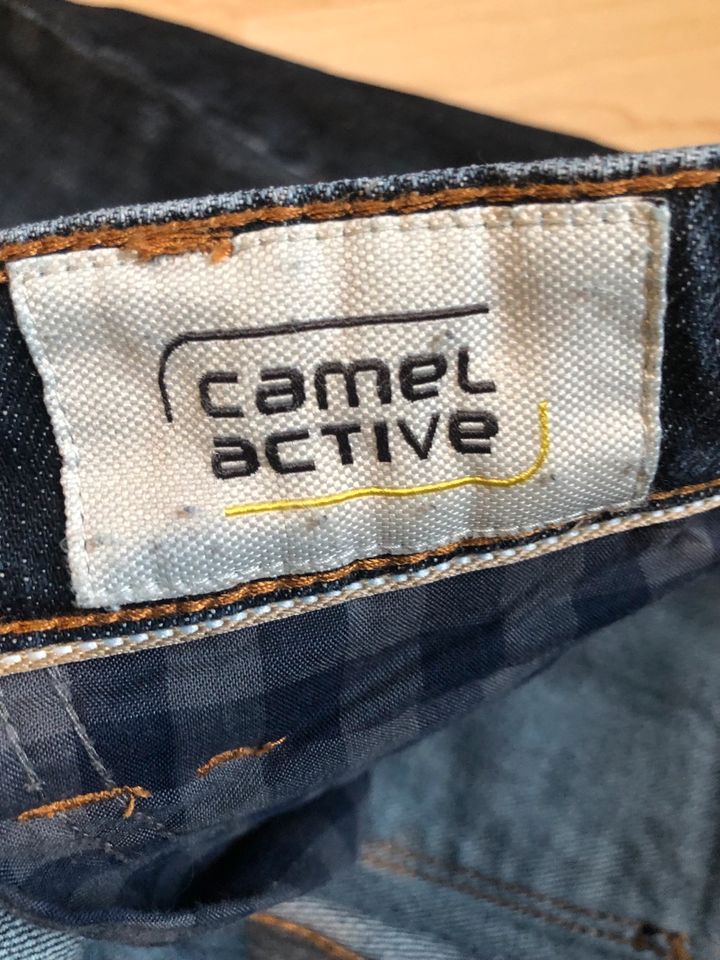 Jeans camel active Madison blau Größe 36/30 in Overath