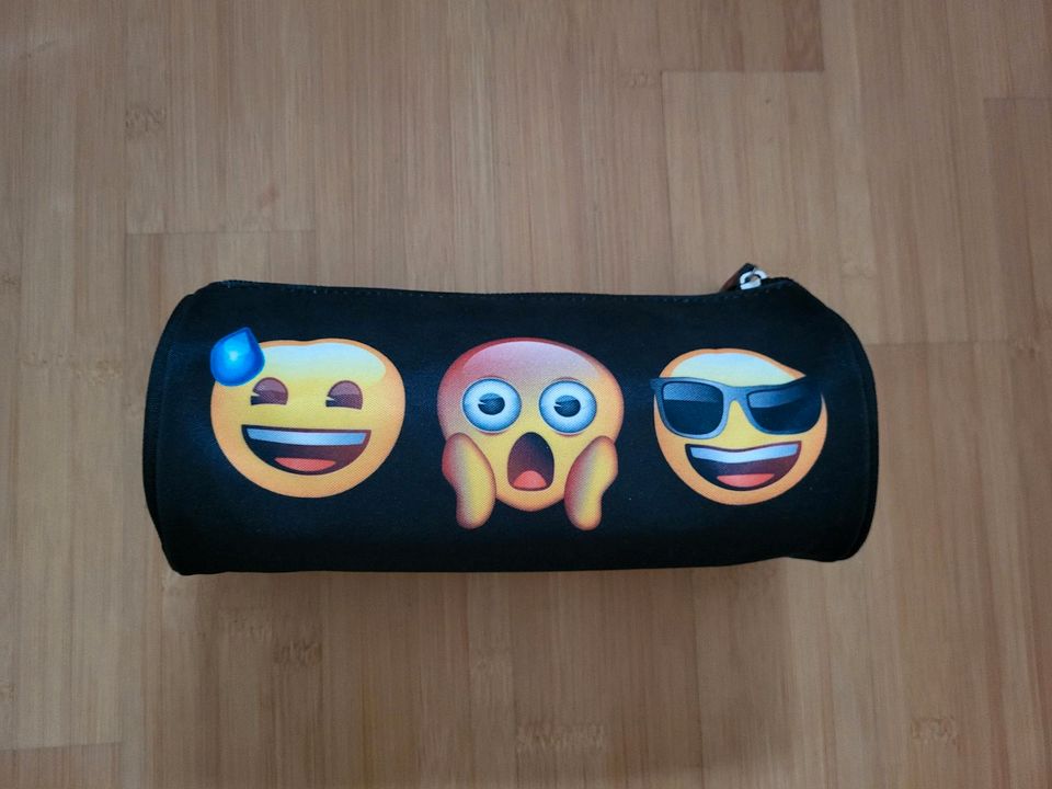 Set Rucksack Schulrucksack Emoji & Mäppchen Schlampermäppchen in Bensheim