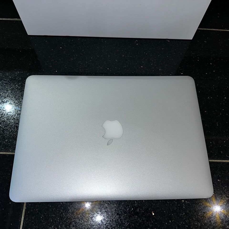 Macbook Air 13 2014 128Gb neuwertig in Vechta