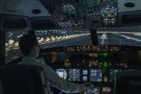 Flugsimulator Rostock – 60 min einfach selber fliegen I Gutschein Rostock - Stadtmitte Vorschau