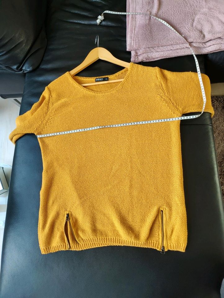 gelber Pullover, Gr. L/XL, in Kulmbach