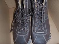 Jack Wolfskin Schuhe 42,5 EU BRaun neuwertig Hamburg-Nord - Hamburg Winterhude Vorschau