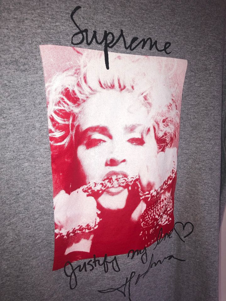 Supreme Madonna T-Shirt Grey in Karlsruhe