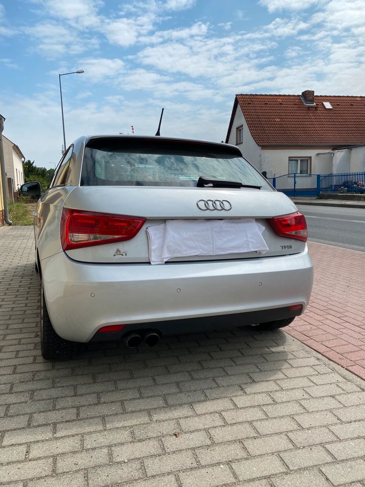 PKW Audi A1, gebraucht, top gepflegt, „HU neu“ in Schwarzheide