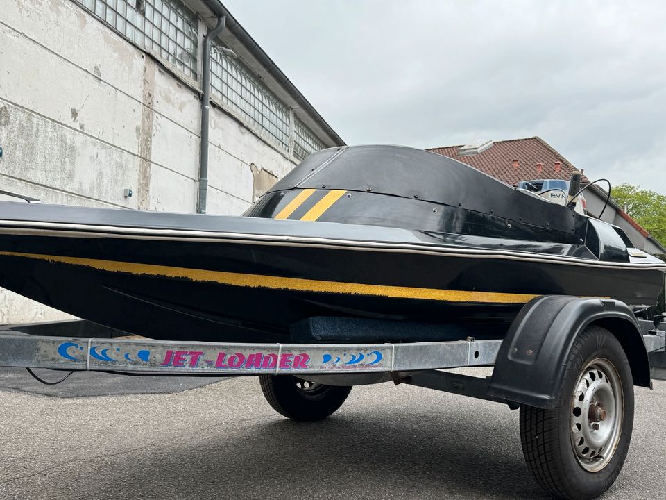 Spitfire Motorboot 20 Ps mit Straßentrailer in Lübeck