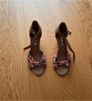 S. Oliver Damen Keil Sandalen Schuhe Pumps  Frühling Baden-Württemberg - Bad Krozingen Vorschau