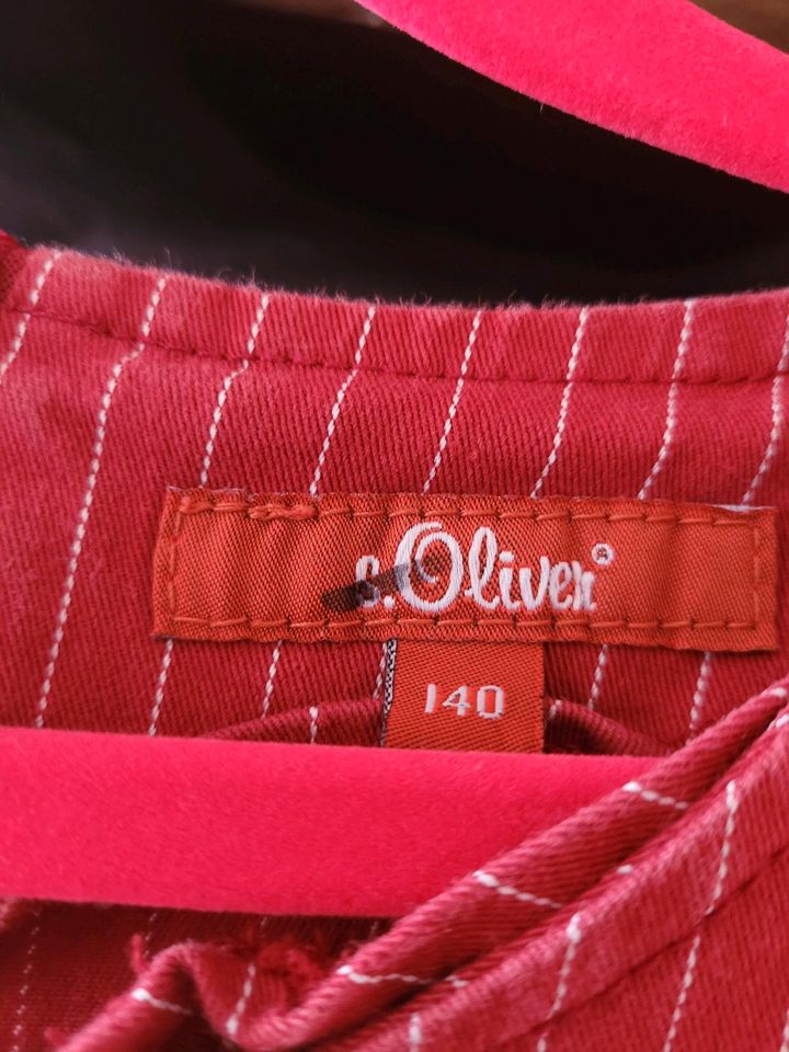 s.Oliver Kleid Jeans rot Gr. 140 in Köln