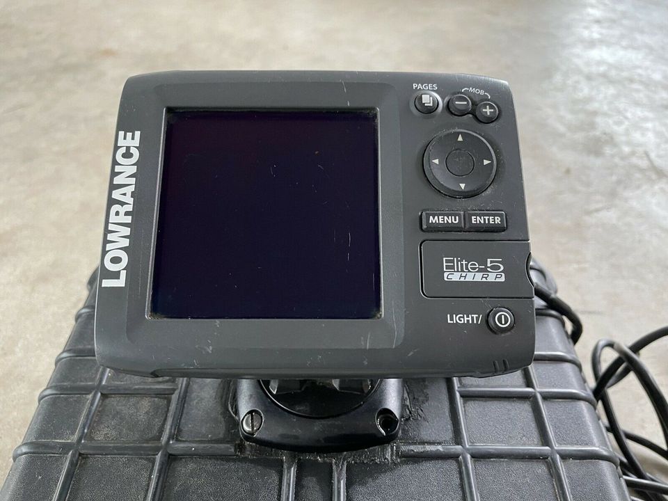 Lowrance Elite-5 Chirp Echolot. (Garmin, Humminbird, Deeper) in Gremsdorf