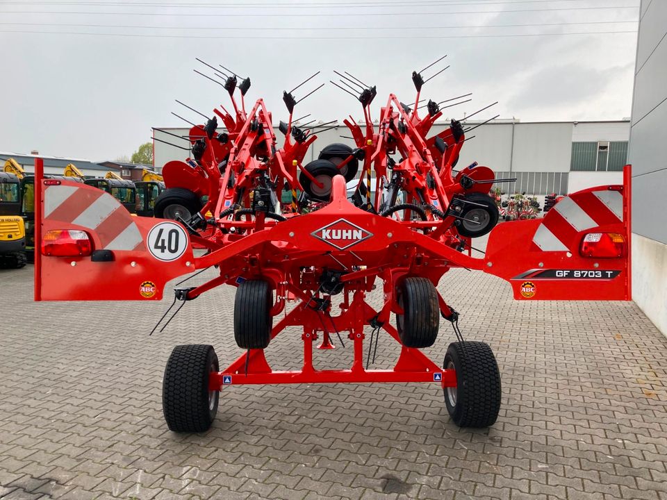 KUHN GF 8703 T Kreiselheuer Giroheuer Nr.: 0180 in Cloppenburg