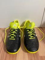 Adidas Hallenschuhe/Fußballschuhe/Sportschuhe Größe 46 Lübeck - St. Lorenz Nord Vorschau