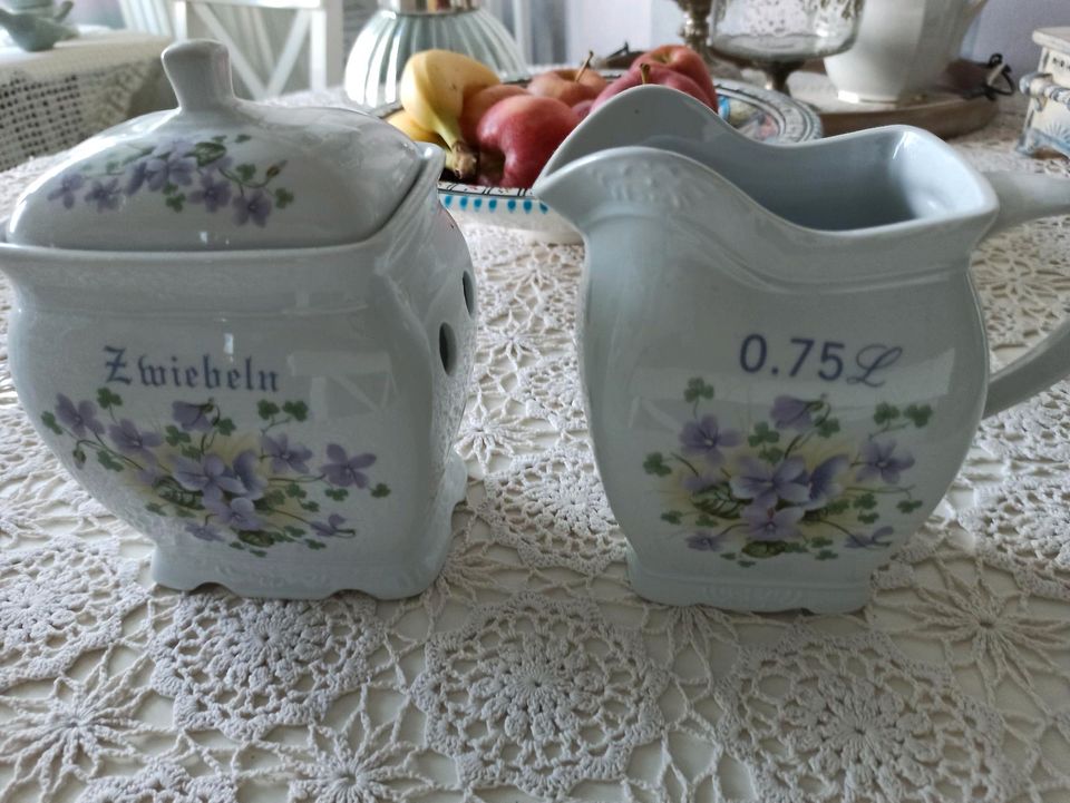 Keramik Kanne und Zwiebeln Topf in Gelsenkirchen