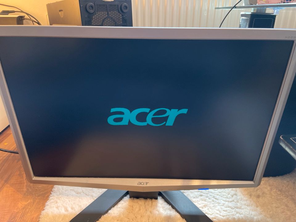 acer x223W LCD Monitor in Schefflenz