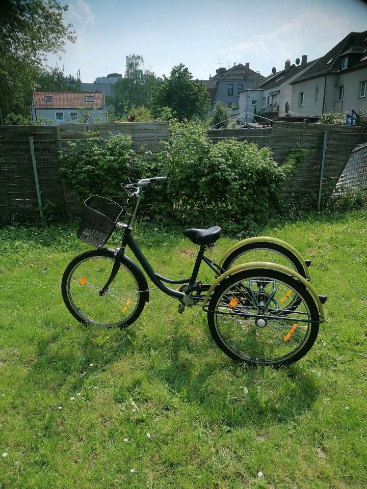 Fahrrad dreirad für Erwachsene wie neu in Duisburg
